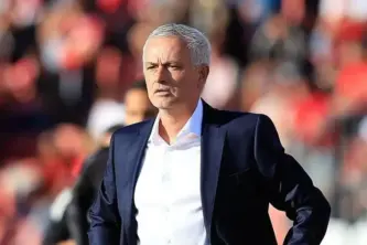 Mourinho Guides Benfica into Cup Semifinals